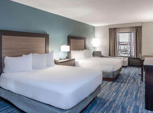 doubletree-hotel-2-beds-crop